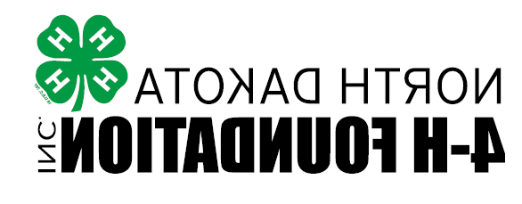 北达科他州4-H基金会的标志是黑色的块状字母和绿色的四叶草图案，每片叶子上都有一个白色的大写字母“H”.